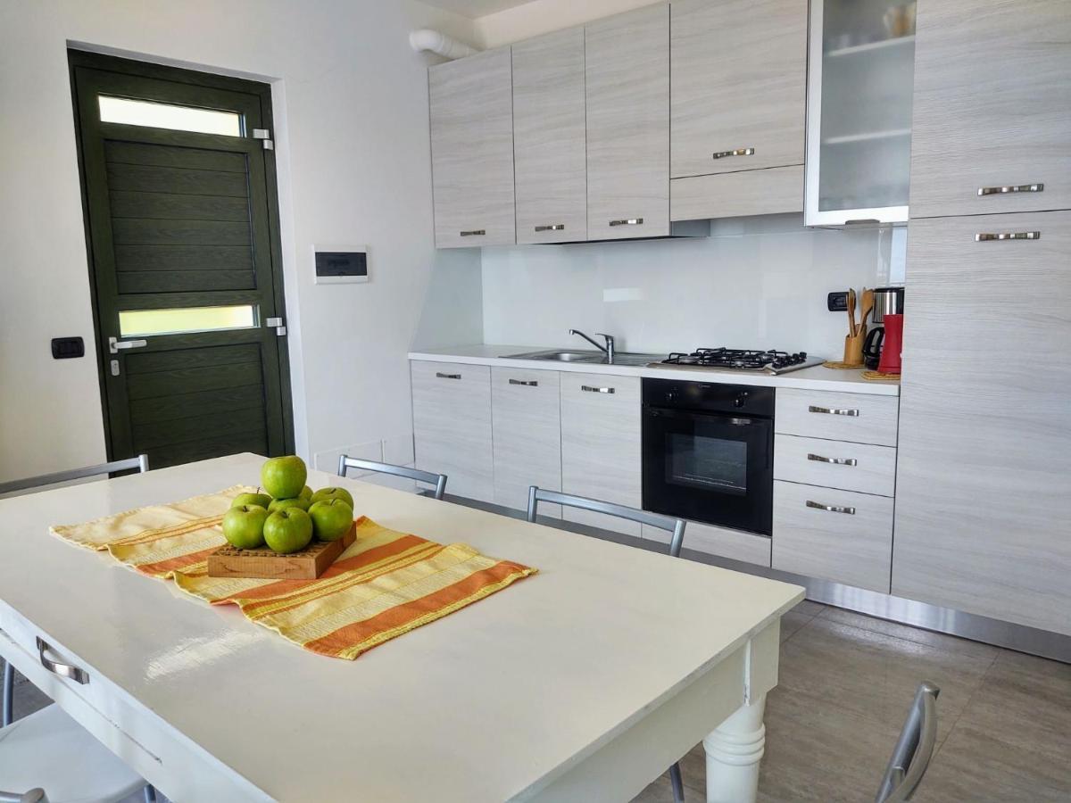 Apartment Alba E Robinia-1 By Interhome 게라 라리오 외부 사진